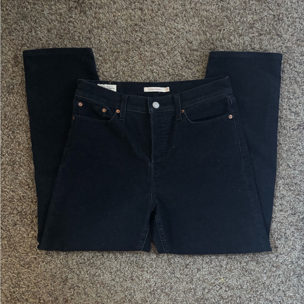 Levi’s wedgie straight black corduroy pants